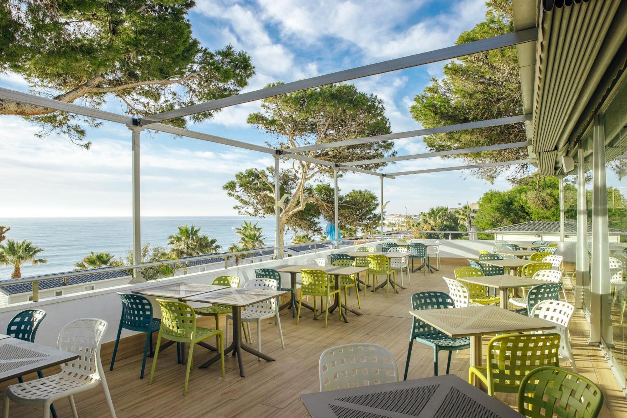 Alannia Costa Dorada Hotel Platja de l'Almadrava Exterior photo